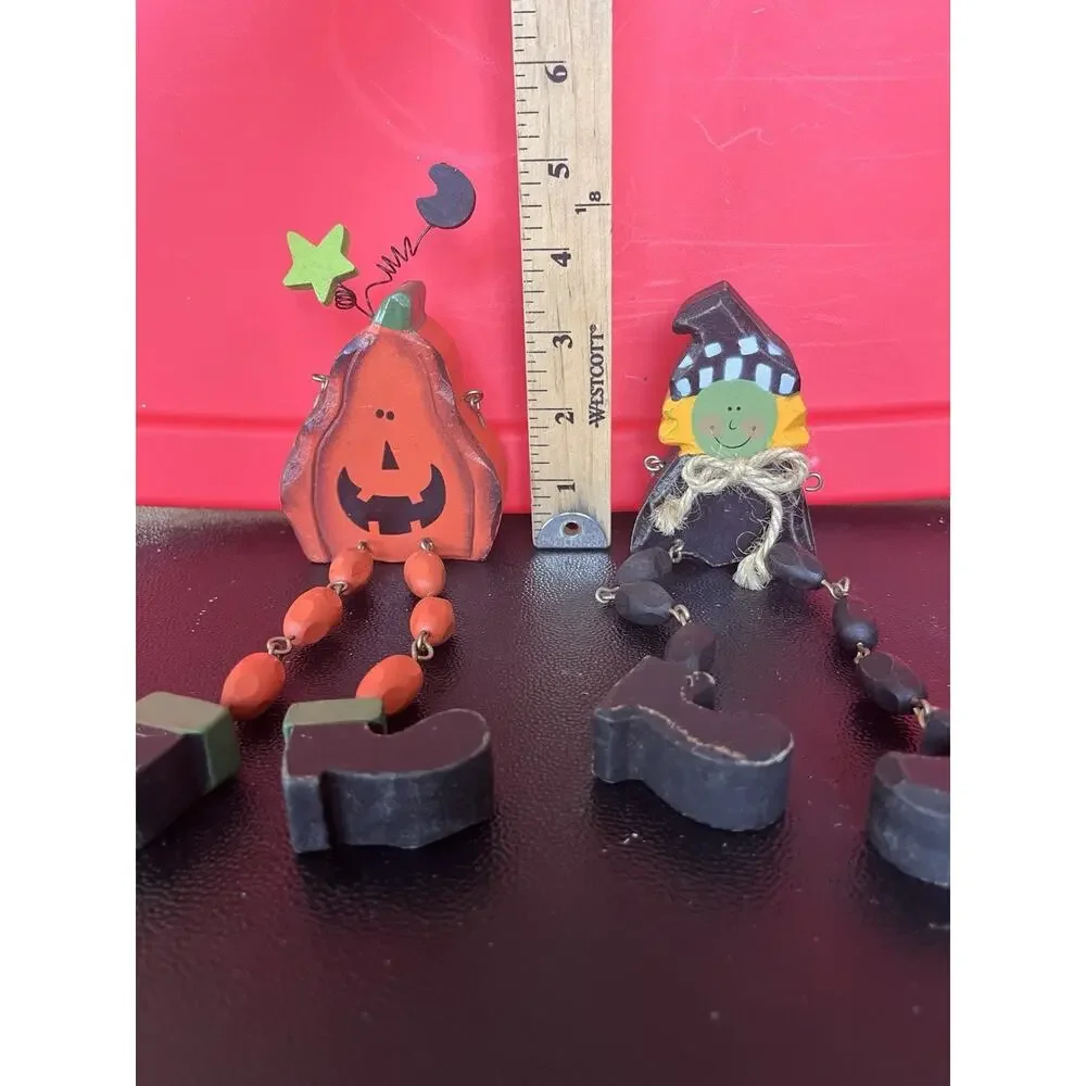 Halloween Jack-o'-lantern Pumpkin Witch Shelf Sitter Beaded Legs Vintage